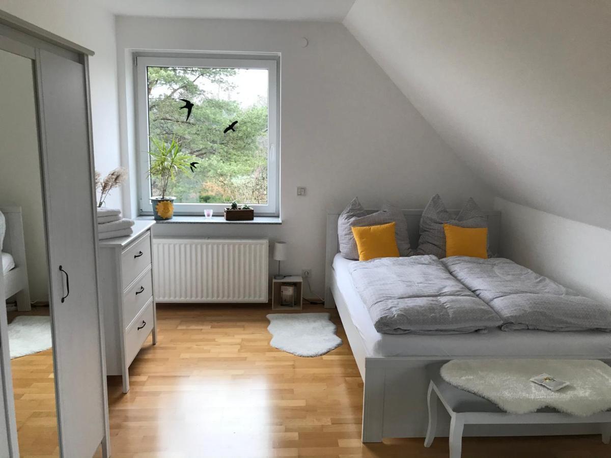 Kleine Auszeit Mit Aussicht Velbert Toenisheide Apartment Bagian luar foto