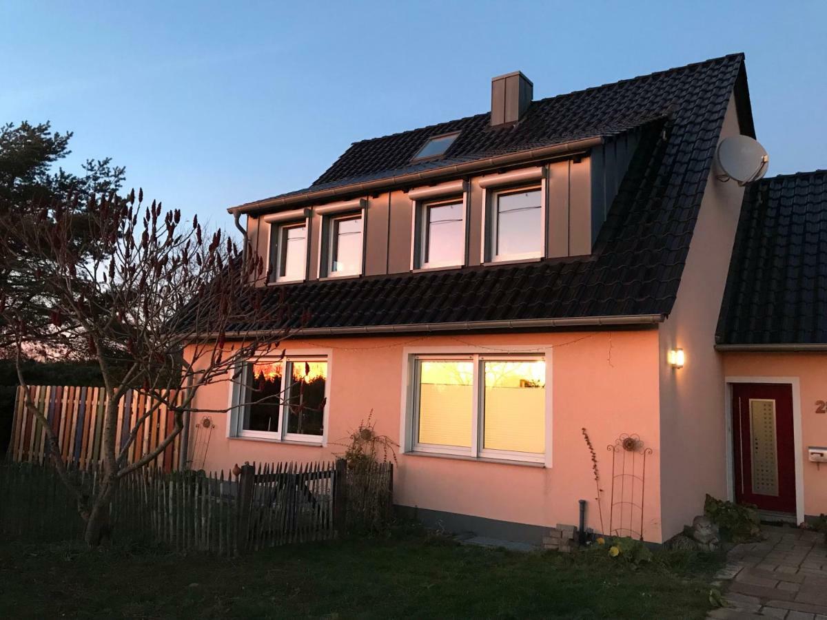 Kleine Auszeit Mit Aussicht Velbert Toenisheide Apartment Bagian luar foto